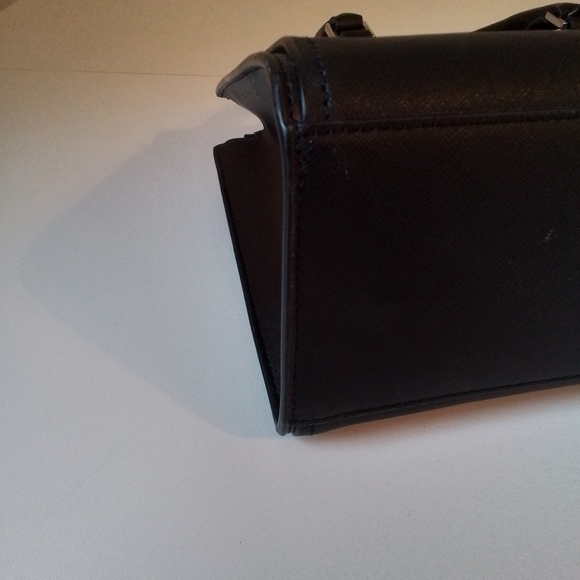 Michael Kors Black Handbag - Picture 15 of 16